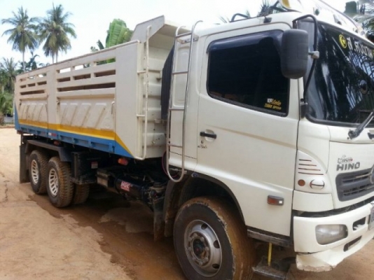 ฝากขายรถบรรทุก สิบล้อดั้ม ยี่ห้อ Hino รุ่นFM2P 380แรงม้า ปี53 รถสวยพร้อมใช้งาน  วิ่งแสนกว่ากิโล 087-2976734