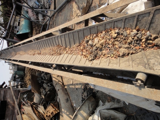 สายพานลำเลียง 12 เมตร เสี่ยต๋อง อ.ชุมแสง รับไปครับ สายพานลำเลียง 12 เมตร เสี่ยต๋อง อ.ชุมแสง รับไปครับ