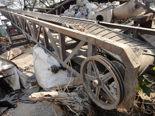 สายพานลำเลียง 12 เมตร เสี่ยต๋อง อ.ชุมแสง รับไปครับ สายพานลำเลียง 12 เมตร เสี่ยต๋อง อ.ชุมแสง รับไปครับ