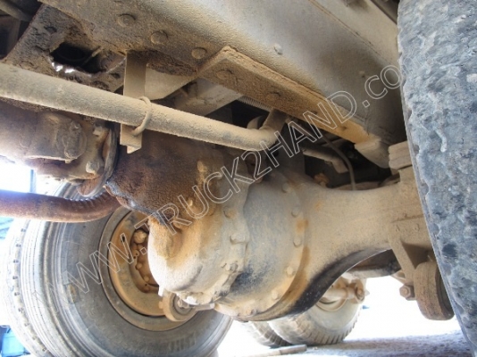 รถบรรทุก 10 ล้อดั๊มพ์ 2 เพลา ยี่ห้อ HINO