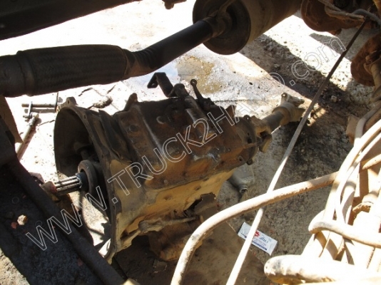 รถบรรทุก 10 ล้อดั๊มพ์ 2 เพลา ยี่ห้อ HINO