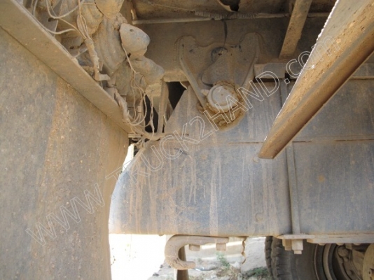 รถบรรทุก 10 ล้อดั๊มพ์ 2 เพลา ยี่ห้อ HINO