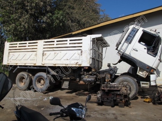 รถบรรทุก 10 ล้อดั๊มพ์ 2 เพลา ยี่ห้อ HINO