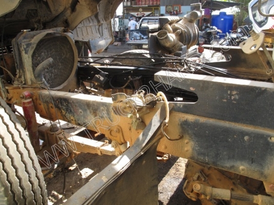 รถบรรทุก 10 ล้อดั๊มพ์ 2 เพลา ยี่ห้อ HINO