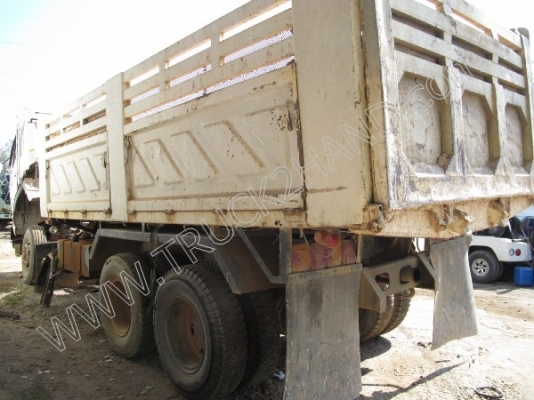 รถบรรทุก 10 ล้อดั๊มพ์ 2 เพลา ยี่ห้อ HINO