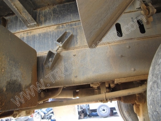 รถบรรทุก 10 ล้อดั๊มพ์ 2 เพลา ยี่ห้อ HINO