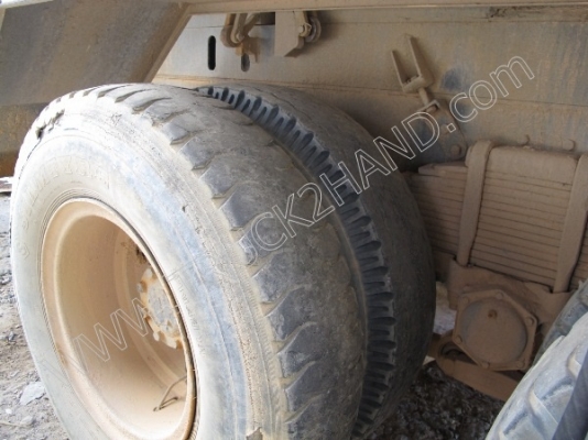 รถบรรทุก 10 ล้อดั๊มพ์ 2 เพลา ยี่ห้อ HINO