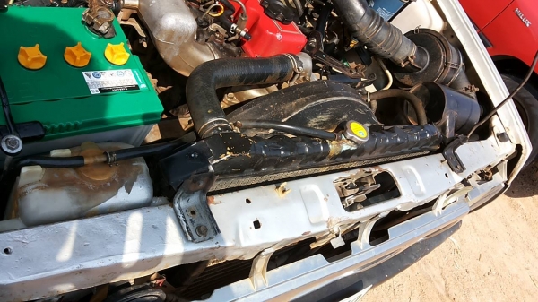 ***ขายแล้วครับขอบคุณ Truck2hand ขายตอนเดียว NISSAN BIG-M BD25 ฝาแดง ปี37/94 เครื่องฝาแดงเดิมยอดนิยม แห้ง แน่น ช่วงล่างเดิมคัสซีเดิมๆไม่ปะไม่ดาม สีสันไม่สวย หัวเก๋งดีภายในดีคอนโซลดี ยางดี รถใช้งานได้ปกติ ขายตามสภาพ เอกสารครบ ราคาต่อรองได้เด้อ พี่น้องครับ