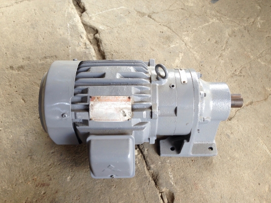 ขายมอเตอร์เกียร์ cycro drive Sumitomo มอเตอร์ mitsubishi 2 HP. 380 V อัตราทด 1:11 สภาพสวย พร้อมใช้งาน
