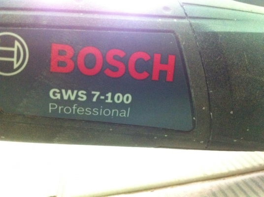 เครื่องเจียรไฟฟ้า 4" BOSCH Angle Grinder GWS 7-100