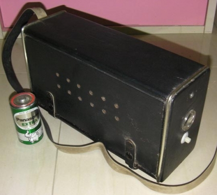 วิทยุกระเป๋าหิ้วโบราณ