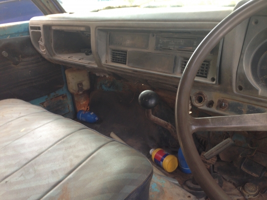 ขายรถหกล้ออิซูซุ KS เครื่อง4BD1 -115  เเรงม้า  ฝาดำ เครื่องดี  F หน้า F หลัง  ยาง 825-16 น็อตล้อ 6 ตัว  มีวีดีโอให้รับชมด้วยครับ