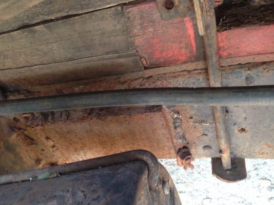 ขายรถหกล้ออิซูซุ KS เครื่อง4BD1 -115  เเรงม้า  ฝาดำ เครื่องดี  F หน้า F หลัง  ยาง 825-16 น็อตล้อ 6 ตัว  มีวีดีโอให้รับชมด้วยครับ