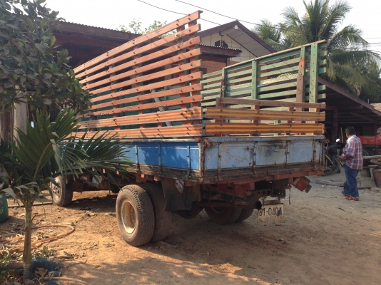 ขายรถหกล้ออิซูซุ KS เครื่อง4BD1 -115  เเรงม้า  ฝาดำ เครื่องดี  F หน้า F หลัง  ยาง 825-16 น็อตล้อ 6 ตัว  มีวีดีโอให้รับชมด้วยครับ