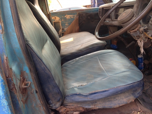 ขายรถหกล้ออิซูซุ KS เครื่อง4BD1 -115  เเรงม้า  ฝาดำ เครื่องดี  F หน้า F หลัง  ยาง 825-16 น็อตล้อ 6 ตัว  มีวีดีโอให้รับชมด้วยครับ