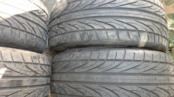 ยาง DUNLOP 245/40/18 JAPAN เหมา ๆ 4 เสัน 1000 บาท ยาง DUNLOP 245/40/18 JAPAN เหมา ๆ 4 เสัน 1000 บาท