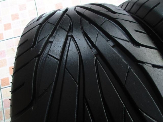 ขายยาง MAXXIS VICTRA 215-55-17 ปี2412 (1คู่)