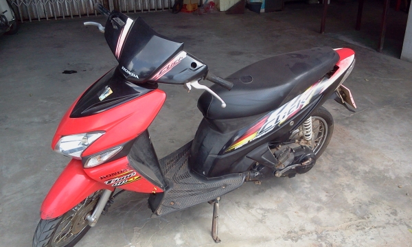 ขาย click เครื่องดีมีทะเบียนชุดโอนพร้อม 10500