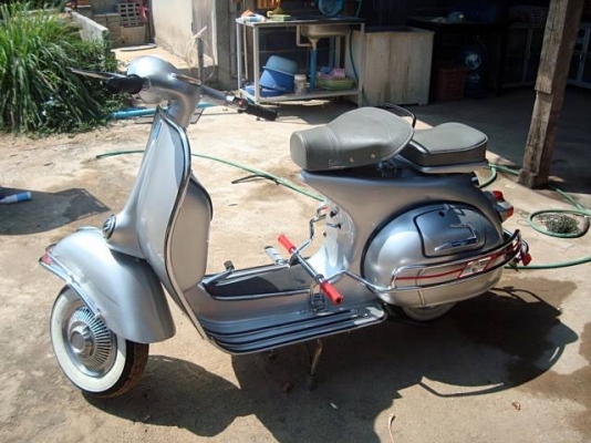 ขายเวสป้า64อิตารี่ครับไม่มีเล่มสภาพสวยๆสีสวยเครื่องปรกติ49500สนใจต่อรองได้ครับ