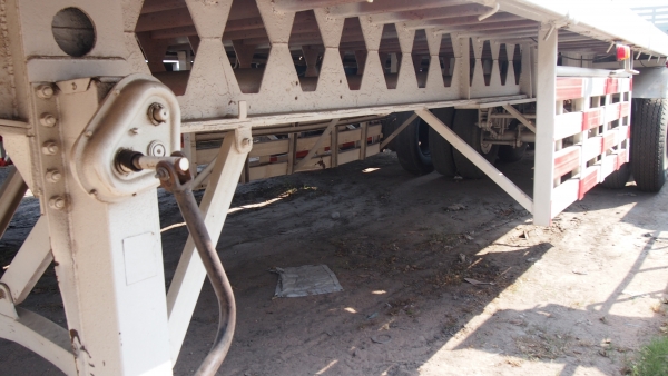 หางพื้นเรียบ 3 เพลา 12 เมตร