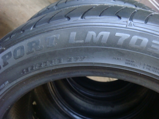ายยาง Dunlop LM 703 ขนาดยาง 235/50/18 ปลายปี 11