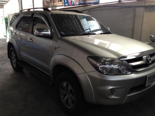 ขายด่วน ฟอร์จูนเนอร์ รถบ้าน ราคาเร้าใจ สภาพเทพ