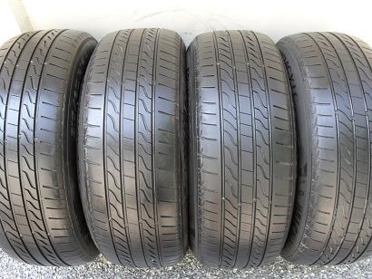 ขายยาง MICHELIN PRIMACY LC ปี1812(1ชุด) 215-60-16 ราคา 3,400