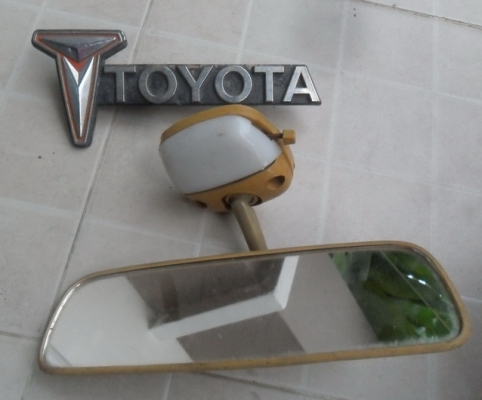 กระจกในเก๋งของแท้ ม้ากระโดด RN30