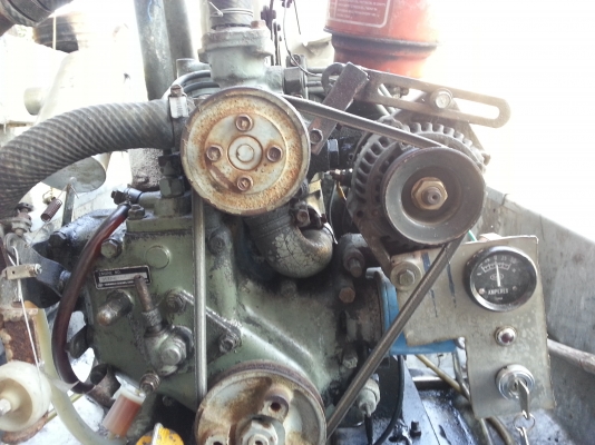 เรือรดน้ำสแตนเลสพร้อมเครื่อง