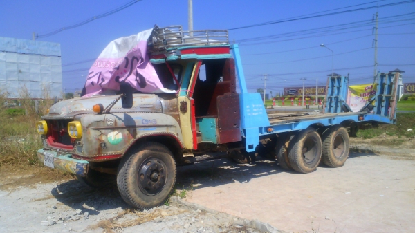 สิบล้อเทลเล่อร์ อีซูสุ ใส่รถเกี่ยวข้าว รถแบคโฮ PC120-6 ได้ มีหางไฮดรอลิกขึ้นลง รถราคาประหยัดชอบที่ราคาเท่าไรต่อรองได้อีกครับ