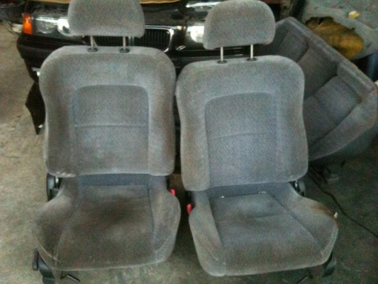 ขาย หัวตัดติด เครื่องยน์ เกียร์ ธรรมดา  มาสด้า แอสติน่า 95  323  5ประตู  สภาพสวยคับ