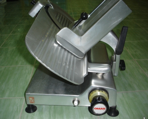 ขายเครื่องสไลด์เนื้อขนาด 12 นิ้ว OMAS GL 300