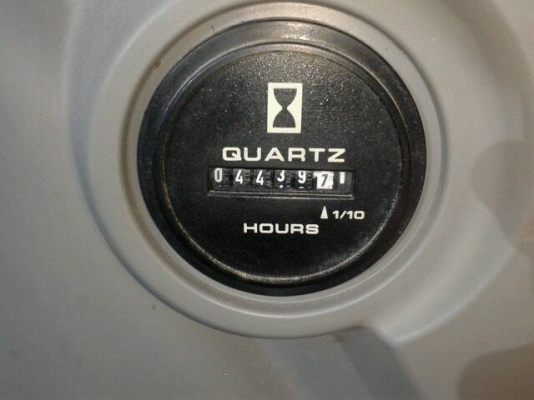 SK140LC  YP09-05061    4439ชม. รถสวยมาก พร้อมใช้..