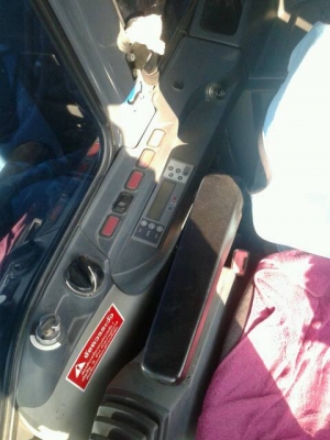 SK140LC  YP09-05061    4439ชม. รถสวยมาก พร้อมใช้..