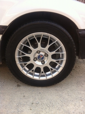 ขายด่วนไห้ไวเครื่องD15Bหัวฉีดติดแก๊สLPGสีขาวสวยผึ้งทำไหม่ช่วงล่างดีมากชื้อไปไม่ผิดหวังแน่