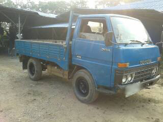 ขายรถบรรทุก Toyota หนุ่มทางหลวง เครื่อง Toyota 11B - 100 แรง  ฝาเหลี่ยม ปั๊มโรตารี่รุ่นใหม่ กระบะข้างเปิดได้ ทะเบียนพร้อม