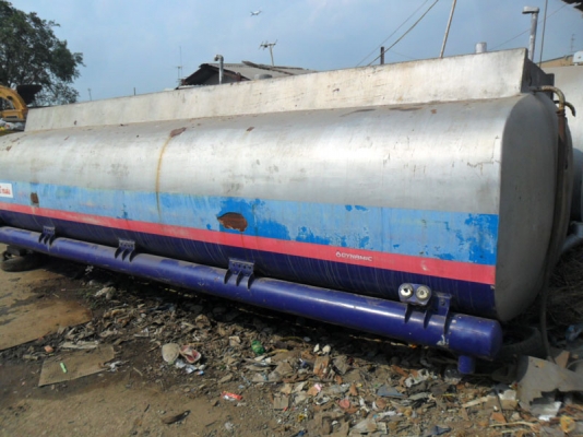 ถังน้ำมัน 15000 ลิตร ยกออกจาก Mitsubishi (หลง) 4 ช่อง เดิมวิ่ง ปาม น้ำเชื่อม