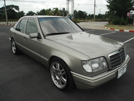 ขายรถเบนซ์ ปี 1989 BENZ, E230 โฉม W124 E หน้า