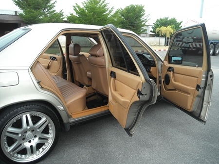 ขายรถเบนซ์ ปี 1989 BENZ, E230 โฉม W124 E หน้า