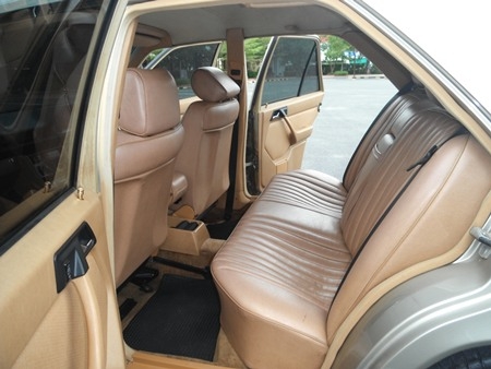 ขายรถเบนซ์ ปี 1989 BENZ, E230 โฉม W124 E หน้า