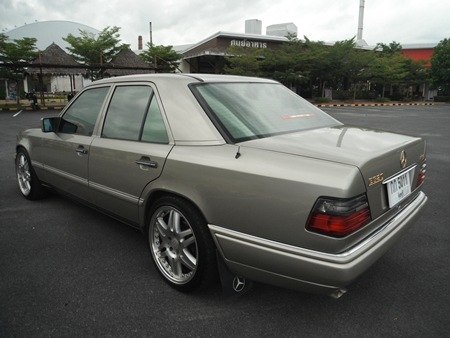 ขายรถเบนซ์ ปี 1989 BENZ, E230 โฉม W124 E หน้า