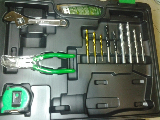 สว่านฮิตาชิแท้ พร้อม accessory set  จับได้ 13 mm impact drill  มาพร้อมแท่นจับเจาะงานได้สะดวก
