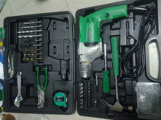 สว่านฮิตาชิแท้ พร้อม accessory set  จับได้ 13 mm impact drill  มาพร้อมแท่นจับเจาะงานได้สะดวก