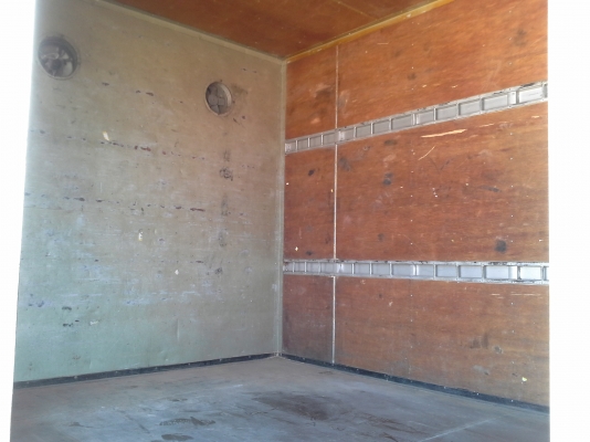 ขาย 6ล้อISUZU NQR 175 ปี53 สวยๆคับ