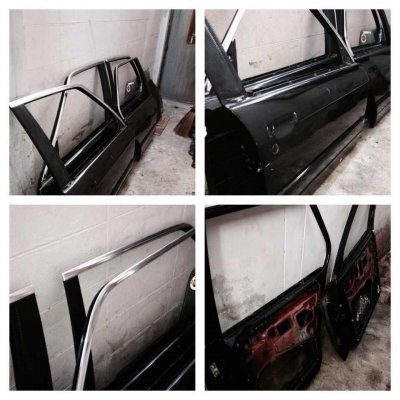 ขายโครงประตูเปล่า bmw e30 จำนวน4บาน ถ้าแยกตัวละ800บาท สภาพดีไม่ผุทรงดีไม่มีบุบ สีน้ำเงินบางๆ ถ้าเอา4บาน ราคา2000บาท ผมเอาชุดแต่งข้างประตูออกไปแล้วนะคับ. โทร0875077464โส กทม