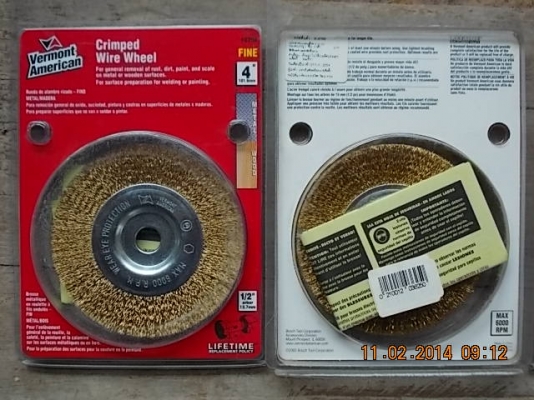 แปรงลูกล้อ 4 นิ้ว ขนทองเหลือง แบบ ละเอียดมี 3 ใบ ครับ