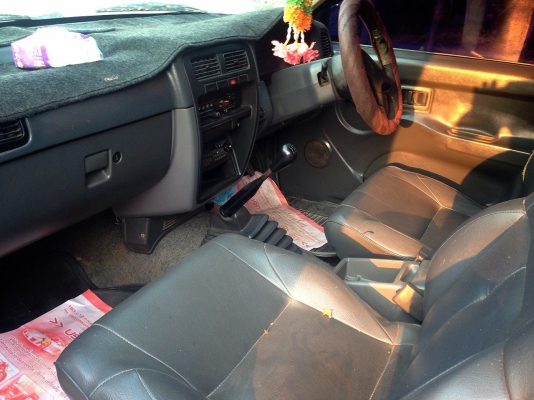 **139,000 บ.ต่อรอง**ขายกระบะแค็ปสวยๆ NISSAN BIG-M KINGCAB BD25 ฝาแดง จอโค้ง ปี39/96 เครื่องแน่นแรงไม่เยิ้ม เกียร์ดี ช่วงล่างแน่นคัสซีเดิมไม่ปะไม่ดาม พื้นปูกระบะ ล้อแม็ก ยางดี4เส้น หัวเก๋งสวย ภายในสวยคอนโซลครบ พ.ธรรมดา แอร์เย็น สีสันดีมีรอยนิดหน่อย พร้อมใช **139,000 บ.ต่อรอง**ขายกระบะแค็ปสวยๆ NISSAN BIG-M KINGCAB BD25 ฝาแดง จอโค้ง ปี39/96 เครื่องแน่นแรงไม่เยิ้ม เกียร์ดี ช่วงล่างแน่นคัสซีเดิมไม่ปะไม่ดาม พื้นปูกระบะ ล้อแม็ก ยางดี4เส้น หัวเก๋งสวย ภายในสวยคอนโซลครบ พ.ธรรมดา แอร์เย็น สีสันดีมีรอยนิดหน่อย พร้อมใช