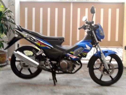 ขออนุญาติขาย Honda Sonic 125 CC. ตัว TOP ล้อแม็ก โอนให้ฟรี