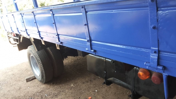 **265,000 บ.ต่อรอง**ขาย 6ล้อ ISUZU KS 110 แรง 4BE1 110แรงแห้งดี ไม่เยิ้ม เกียร์ดีไม่หลุด ช่วงล่างดีคานหน้าเดิม เฟืองท้าย115 คัสซีดี มีปะล่างกลางตัวซ้ายหน่อย สาดสีใหม่ กระบะดีมีผุชายบ้าง พื้นดีไม่ผุ ตงใหม่ใหญ่ หัวเก๋งดีไม่ผุภายในดีคอนโซลดี ยาง7.50ดี4เ้ส้นพ **265,000 บ.ต่อรอง**ขาย 6ล้อ ISUZU KS 110 แรง 4BE1 110แรงแห้งดี ไม่เยิ้ม เกียร์ดีไม่หลุด ช่วงล่างดีคานหน้าเดิม เฟืองท้าย115 คัสซีดี มีปะล่างกลางตัวซ้ายหน่อย สาดสีใหม่ กระบะดีมีผุชายบ้าง พื้นดีไม่ผุ ตงใหม่ใหญ่ หัวเก๋งดีไม่ผุภายในดีคอนโซลดี ยาง7.50ดี4เ้ส้นพ