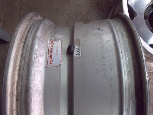ขายแม็ก ล้นๆ ออฟ-34 ขอบ15x8.5 ล้อไม่เคยซ่อม ขอบหนา  ออฟลึกมาก T.085-6853700